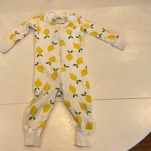 Hanna Anderson lemon outfit